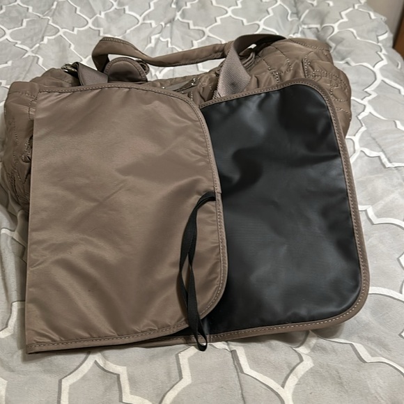 Marc Jacob’s chestnut colored quilted diaper bag. - Picture 6 of 6